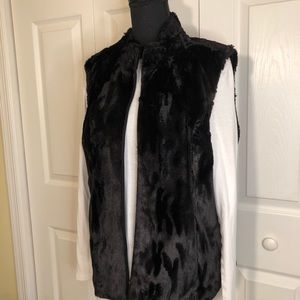 Women’s Faux Fur Vest